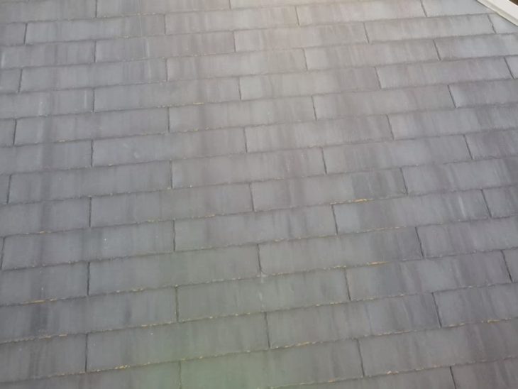 雨漏りは屋根カバーで修繕！塗装は治りません！！